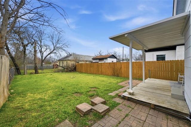 702 N Church Street, Decatur, TX 76234