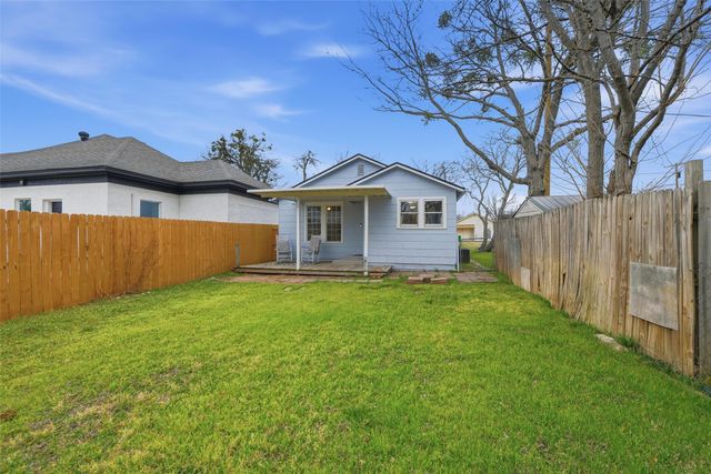 702 N Church Street, Decatur, TX 76234