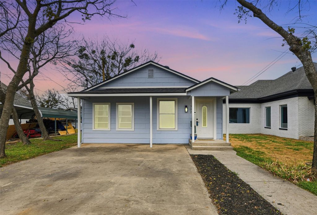 702 N Church Street, Decatur, TX 76234