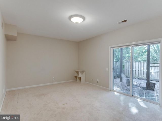 5127 BEAUREGARD ST, Alexandria, VA 22312