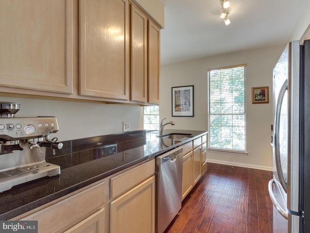 5127 BEAUREGARD ST, Alexandria, VA 22312