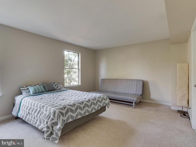 5127 BEAUREGARD ST, Alexandria, VA 22312