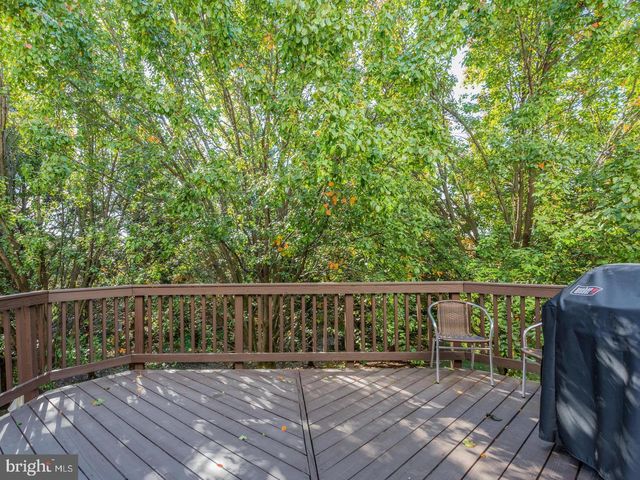 5127 BEAUREGARD ST, Alexandria, VA 22312
