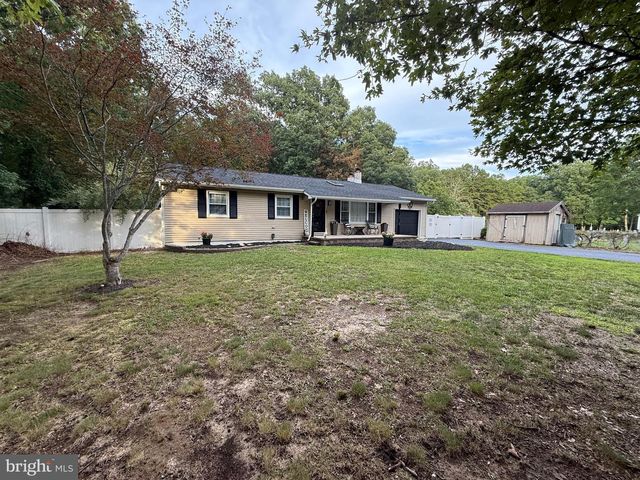 18 PENNSYLVANIA AVE, Dorothy, NJ 08317