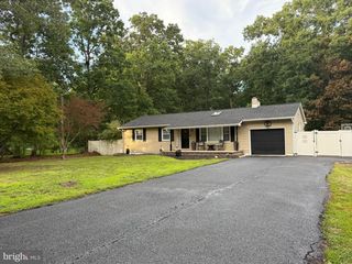 18 PENNSYLVANIA AVE, Dorothy, NJ 08317