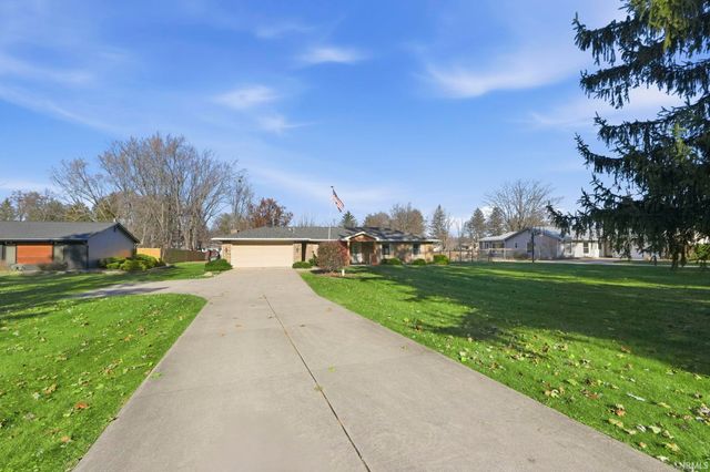 711 Wakefield Circle, Kendallville, IN 46755