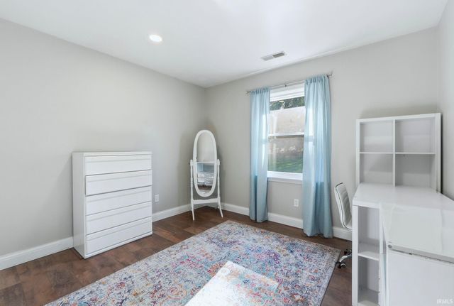 711 Wakefield Circle, Kendallville, IN 46755