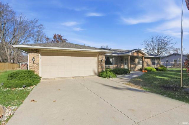 711 Wakefield Circle, Kendallville, IN 46755