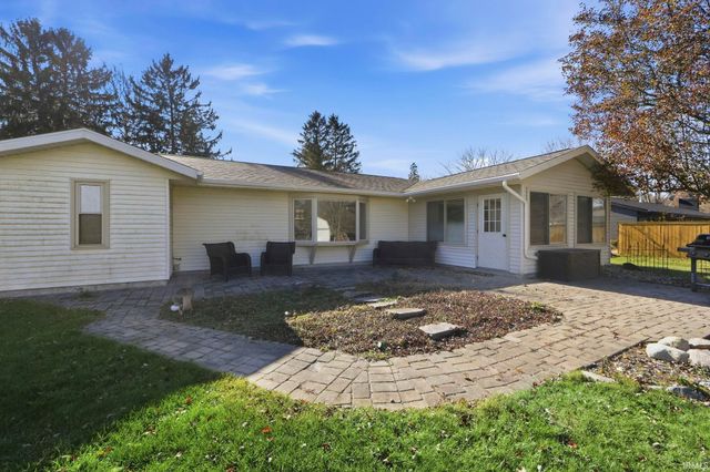 711 Wakefield Circle, Kendallville, IN 46755