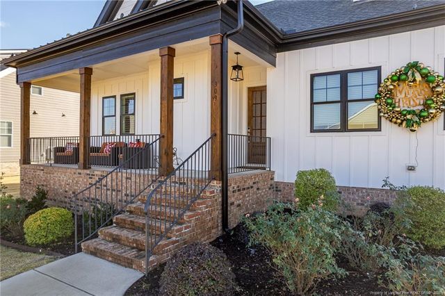 309 Silent Cove Lane, Holly Springs, NC 27540