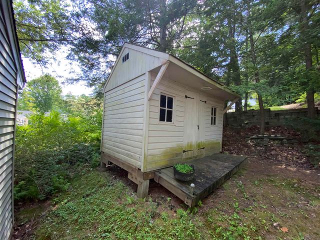 158 Lynn Grove Road, Northwood, NH 03261