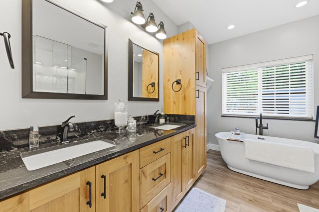 51795 Pine Loop Drive, La Pine, OR 97739
