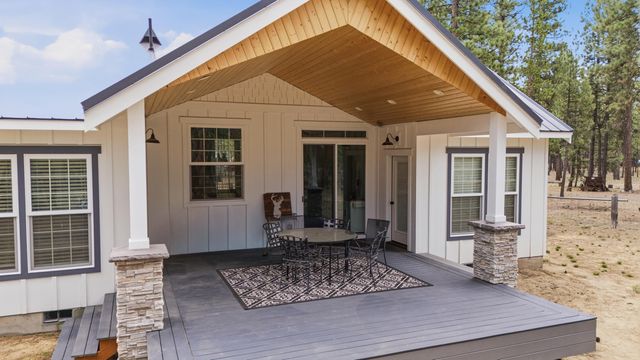 51795 Pine Loop Drive, La Pine, OR 97739