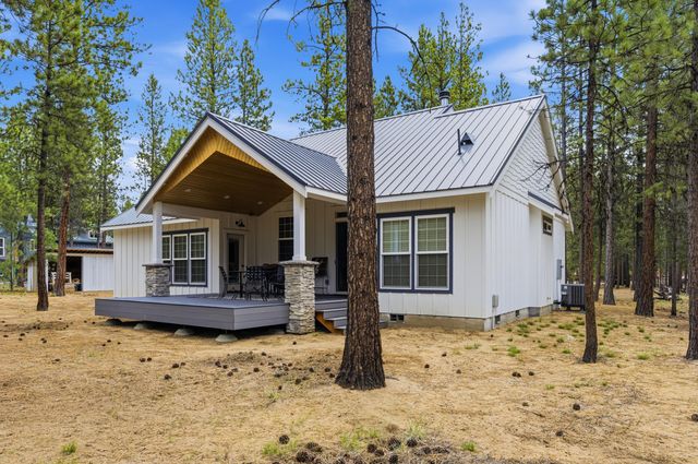 51795 Pine Loop Drive, La Pine, OR 97739
