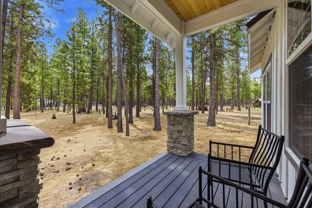 51795 Pine Loop Drive, La Pine, OR 97739