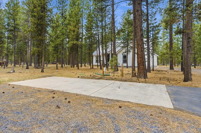 51795 Pine Loop Drive, La Pine, OR 97739