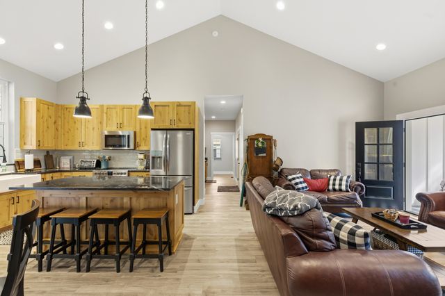 51795 Pine Loop Drive, La Pine, OR 97739
