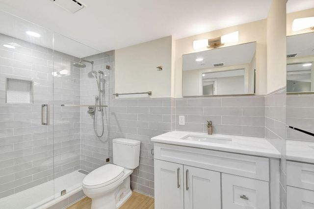 1900 Consulate Place 206, West Palm Beach, FL 33401