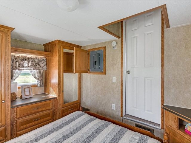 10 Salmon Lane, South Hero, VT 05486