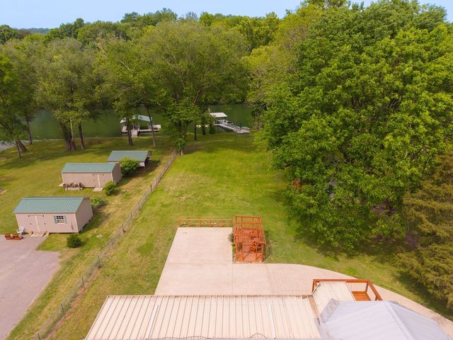 263 River Oaks Drive, Sparta, TN 38583