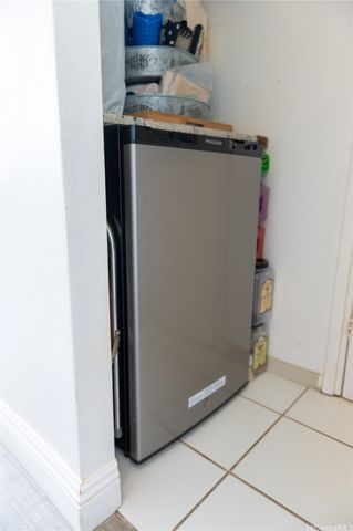 134 Kapahulu Avenue 707, Honolulu, HI 96815