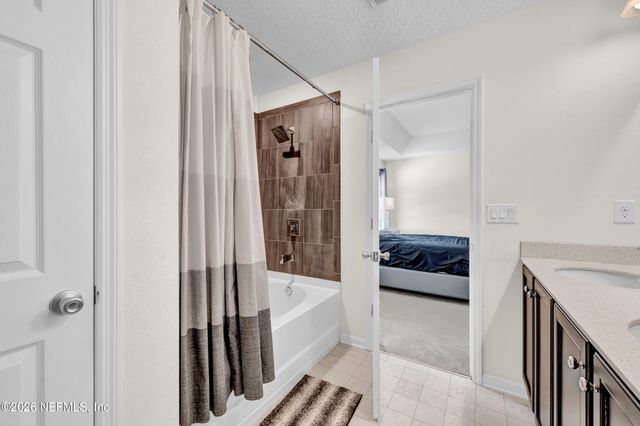 7657 SUNNYDALE Lane, Jacksonville, FL 32256