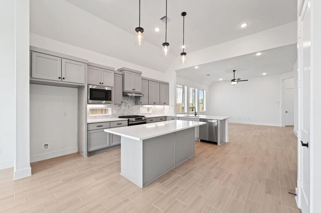 1211 Watermont Drive, Missouri City, TX 77459