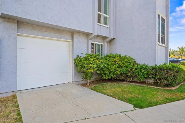 1074 Isabella Avenue, Coronado, CA 92118