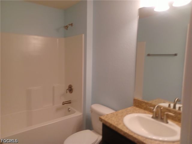 204 NW 5th TER, Cape Coral, FL 33993