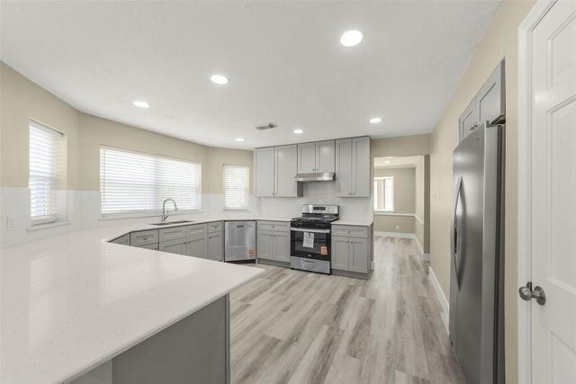 4138 Club Valley Drive, Houston, TX 77082