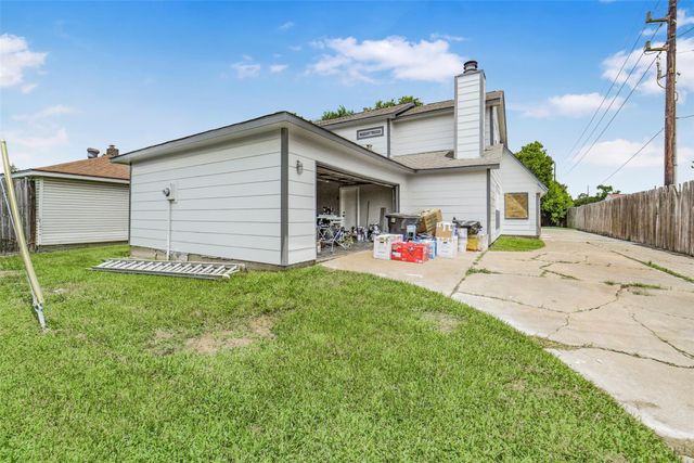 4138 Club Valley Drive, Houston, TX 77082