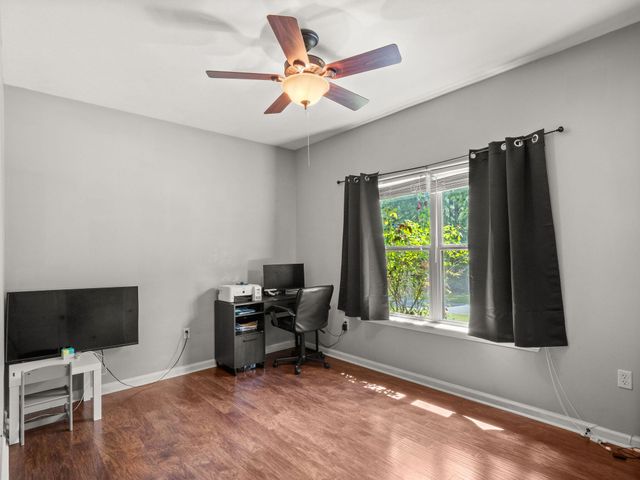 595 Lewis Perkins, Leesville, LA 71446