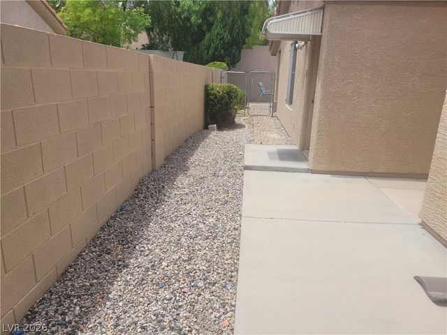 4013 Forest Knoll Lane, Las Vegas, NV 89129