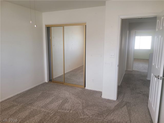 4013 Forest Knoll Lane, Las Vegas, NV 89129