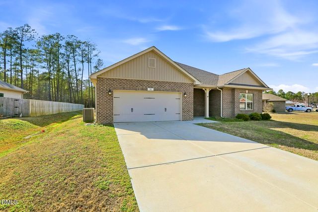 52 Woodwater Circle, Lillington, NC 27546