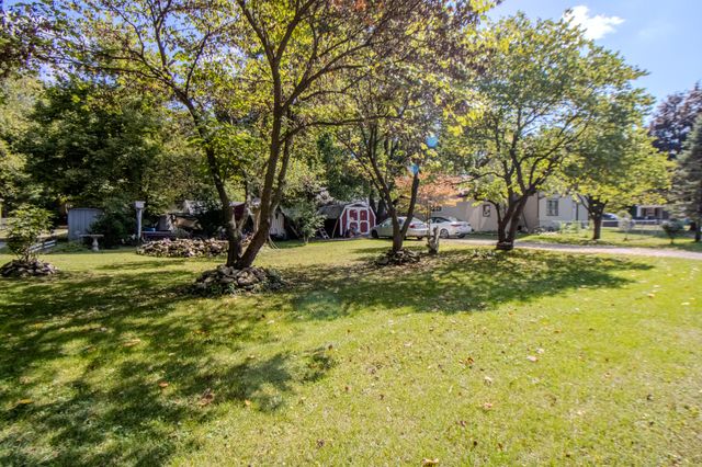 207 W Lake Street, Knox, IN 46534