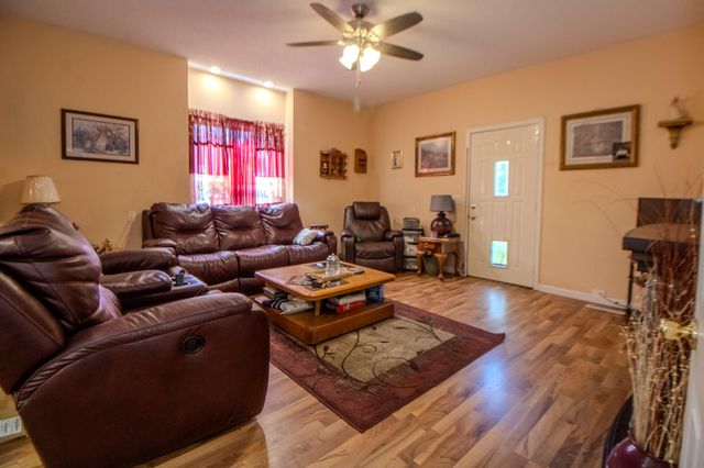 207 W Lake Street, Knox, IN 46534