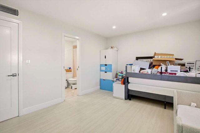 16750 NE 10th Avenue 312, North Miami Beach, FL 33162