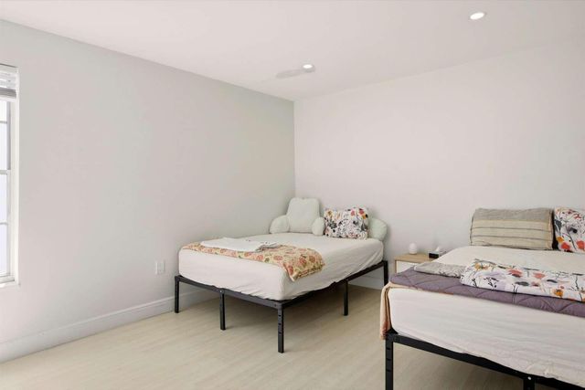 16750 NE 10th Avenue 312, North Miami Beach, FL 33162