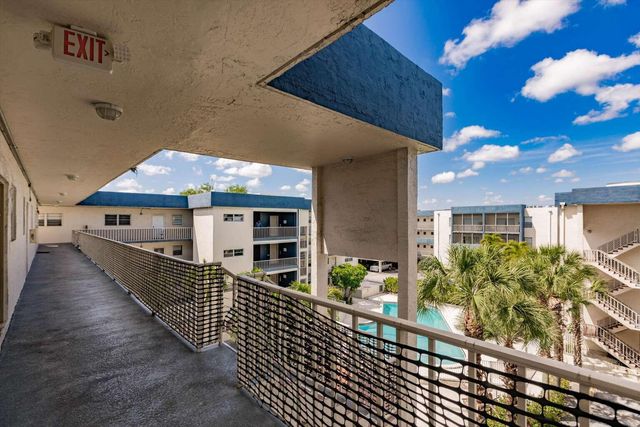 16750 NE 10th Avenue 312, North Miami Beach, FL 33162