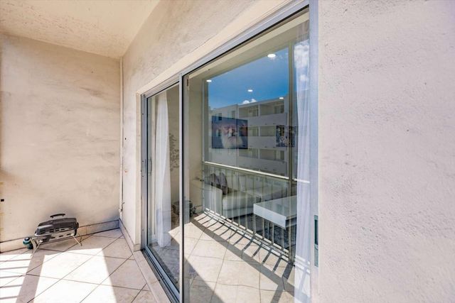 16750 NE 10th Avenue 312, North Miami Beach, FL 33162