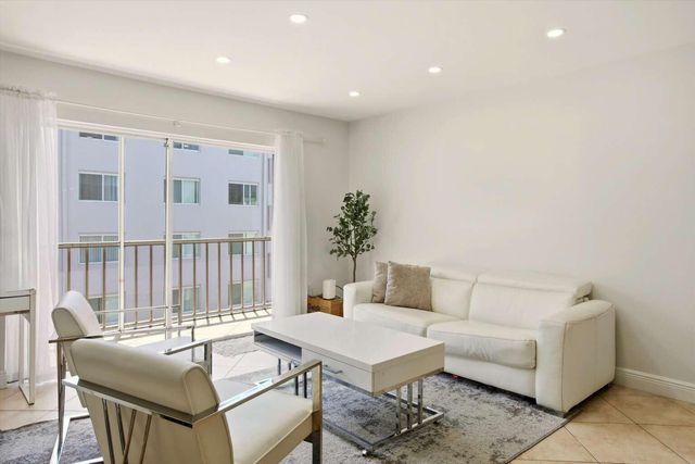 16750 NE 10th Avenue 312, North Miami Beach, FL 33162