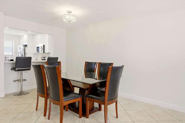 16750 NE 10th Avenue 312, North Miami Beach, FL 33162