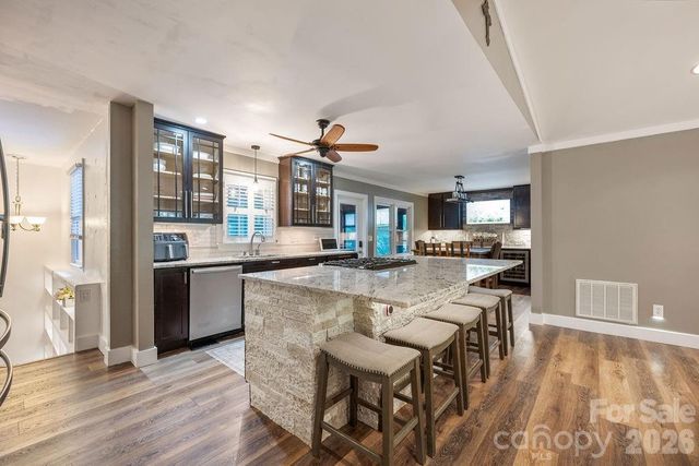 8038 Ritter Drive, Charlotte, NC 28270