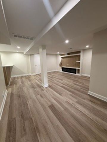 9755 S Maryland Avenue, Chicago, IL 60628