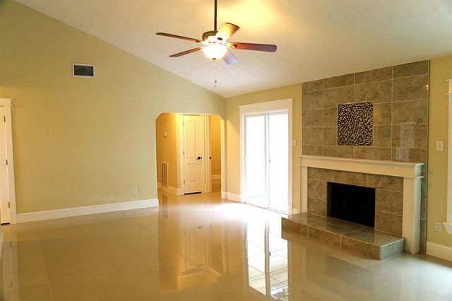 2410 Old Fort Road, Sugar Land, TX 77479
