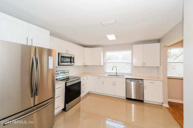 7070 PERKE Drive, Jacksonville, FL 32210