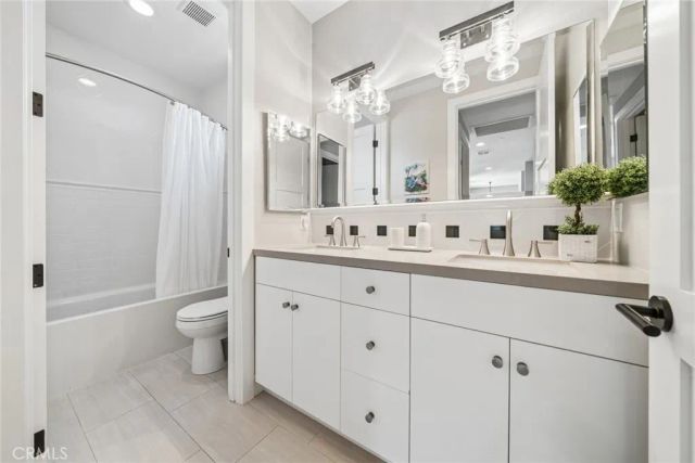 268 Palmer St, Costa Mesa, CA 92627