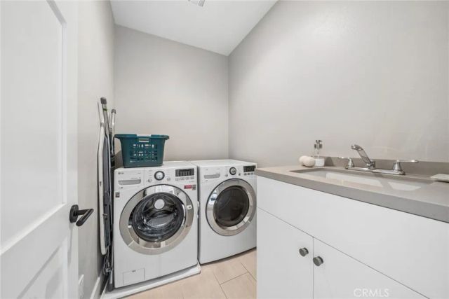 268 Palmer St, Costa Mesa, CA 92627