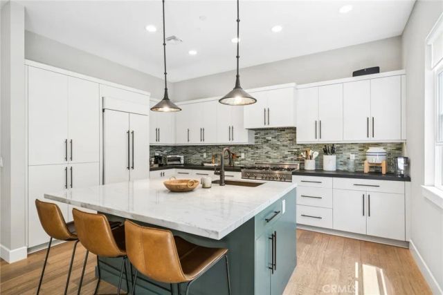 268 Palmer St, Costa Mesa, CA 92627